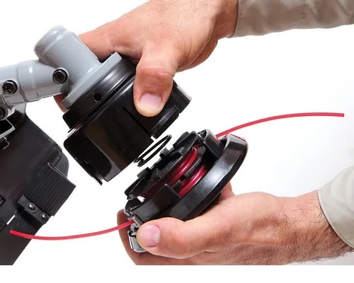 blackdecker_equipos-de-jardineria_desmalezadora-33cc-blackdecker-gst33b3-b050995_3