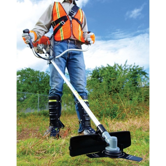blackdecker_equipos-de-jardineria_desmalezadora-33cc-blackdecker-gst33b3-b050995_5