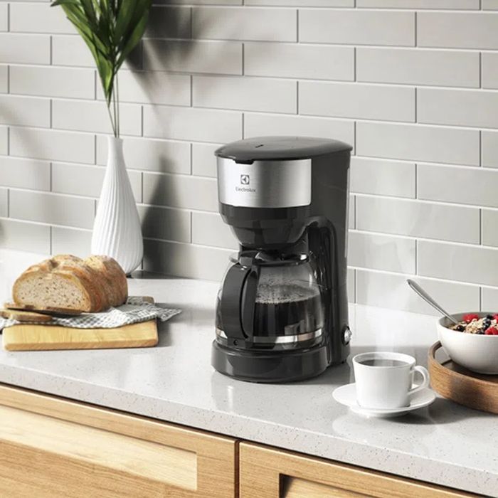 Cafetera Electrolux 1.5 Litros Efficient ECM20 Negro