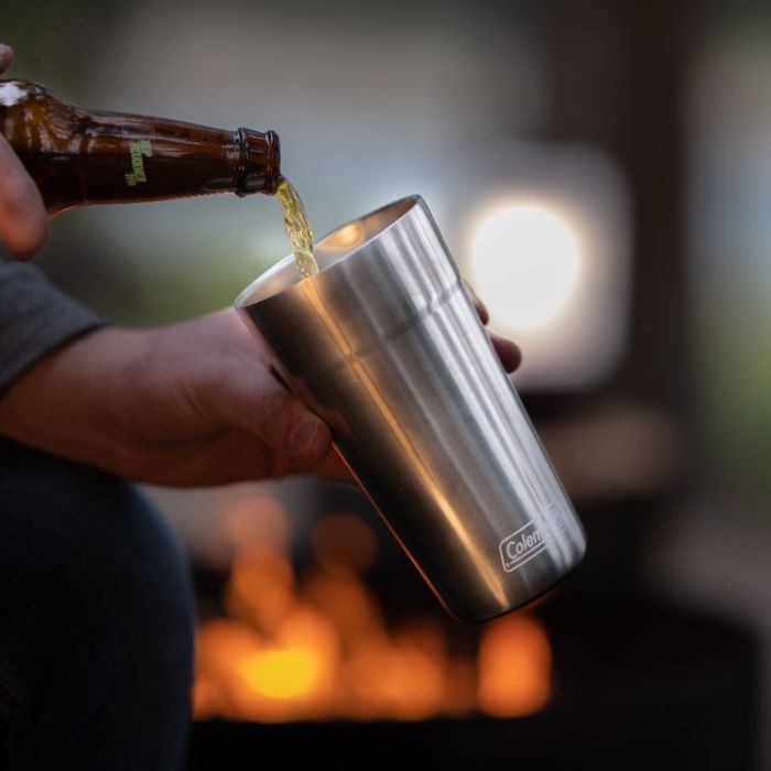 Parrilla para Asado Mor Araguaia M03007 + Speaker Flip 6 JBL Portátil + Vaso Coleman Cervecero 600ml + Juego para Asado Tramontina 2 Piezas + 1 Tabla - T223999 + Silla Reposera MOR Plegable Acero Recubierto 4 pos.