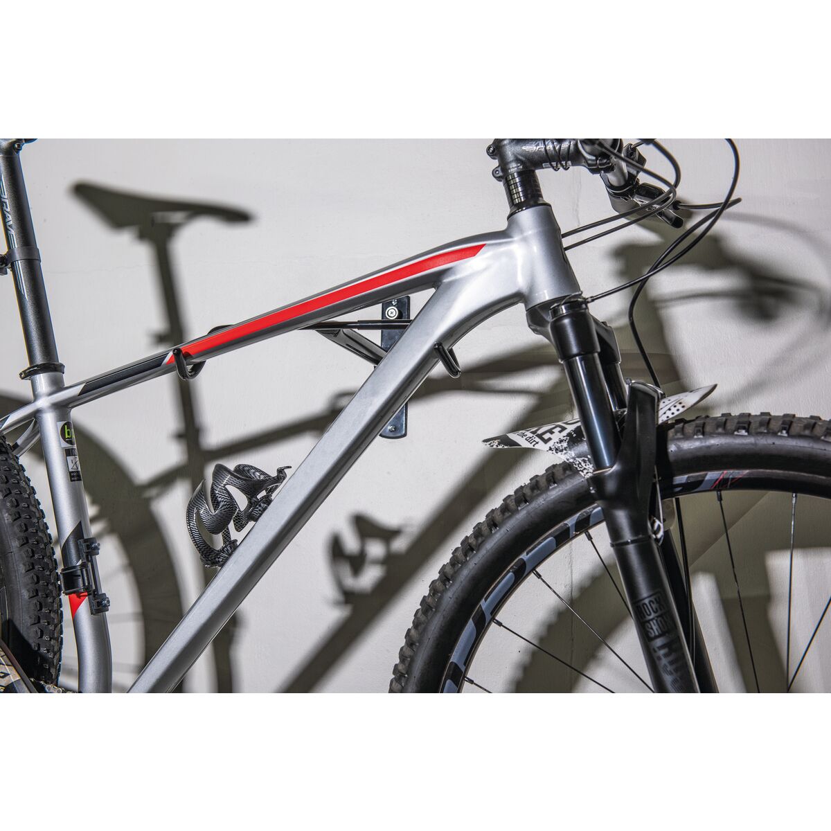 tramontina_bicicletas_soporte-tramontina-para-bicicleta-pared-colgante-916527_2