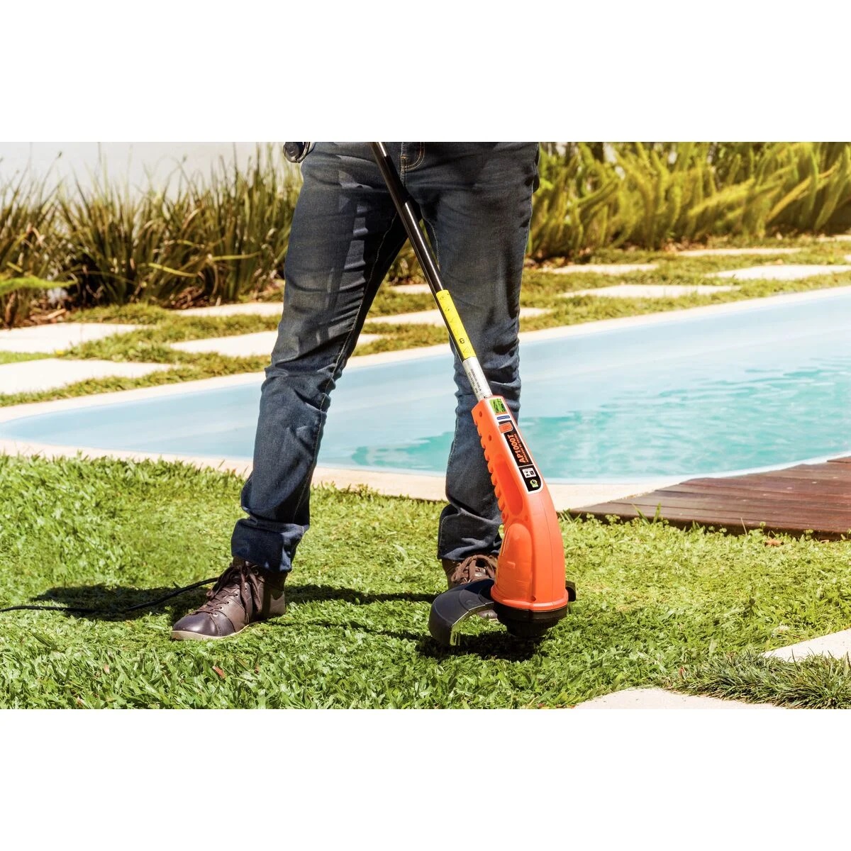 tramontina_equipos-de-jardineria_bordeadora-220v-tramontina-ap1500-959923_2