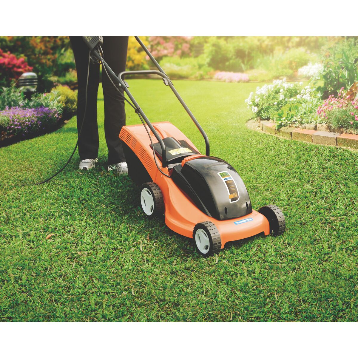 tramontina_equipos-de-jardineria_cortador-de-cesped-tramontina-12hp-ce35p-959905_4